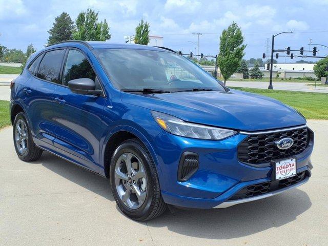 used 2023 Ford Escape car, priced at $25,999