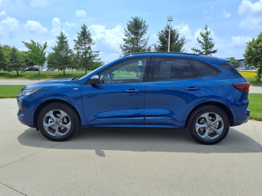 used 2023 Ford Escape car, priced at $25,999