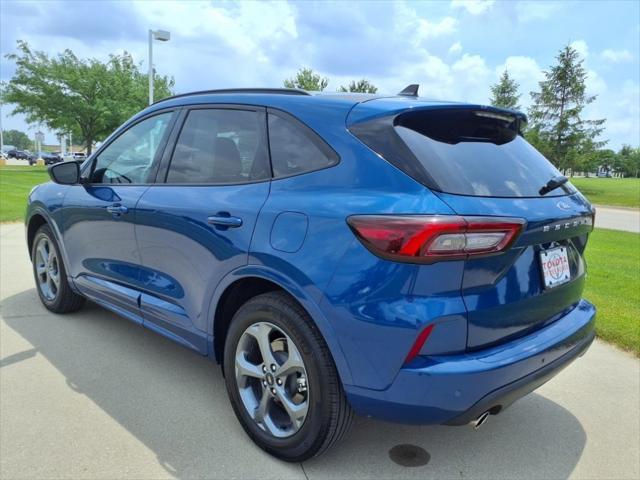 used 2023 Ford Escape car, priced at $25,999