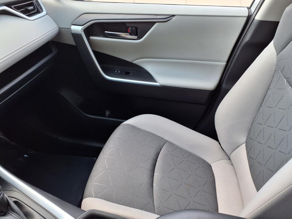 used 2020 Toyota RAV4 car, priced at $27,999