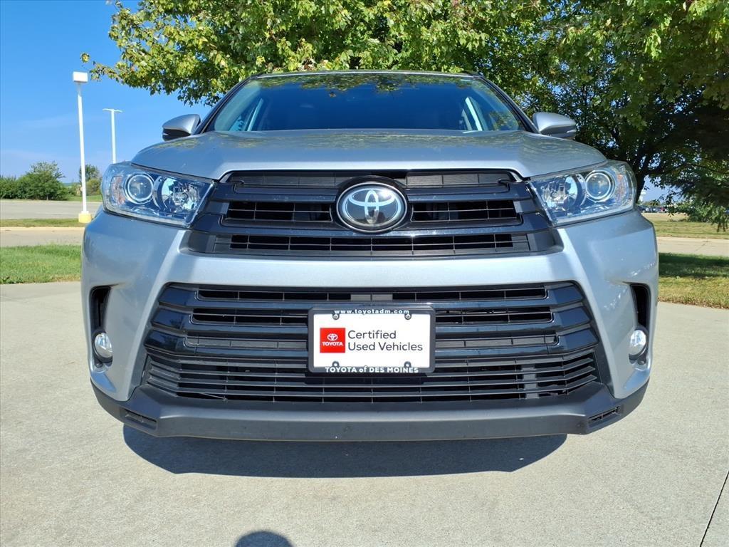 used 2018 Toyota Highlander car, priced at $25,999
