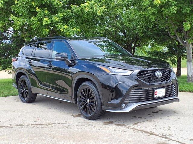 used 2024 Toyota Highlander car, priced at $47,360