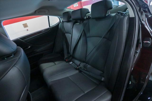 used 2022 Lexus ES 350 car, priced at $33,890