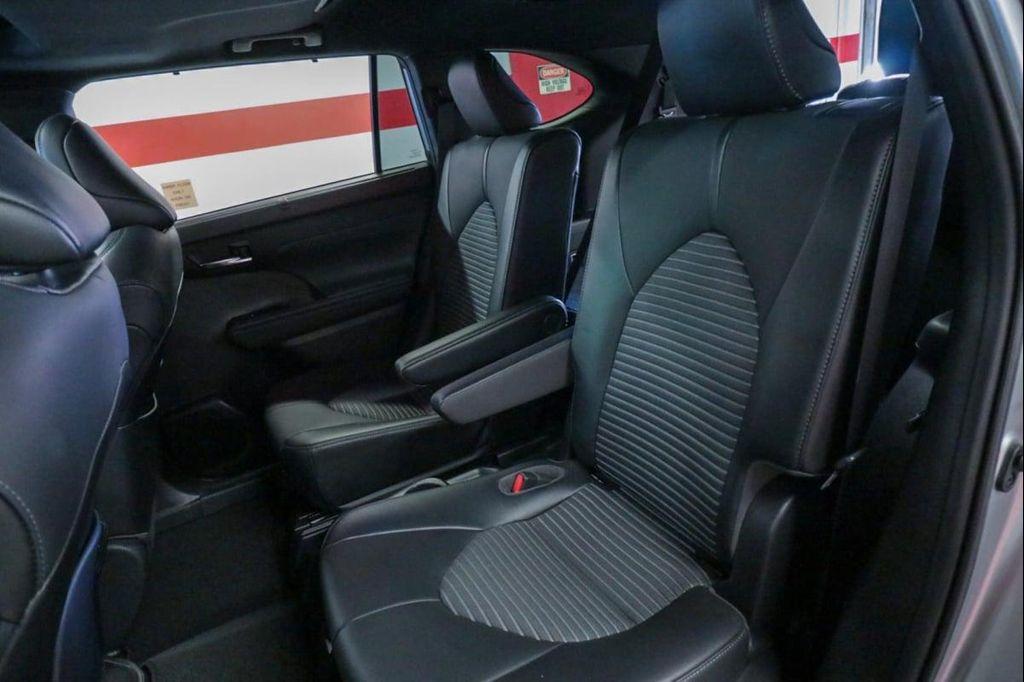 used 2021 Toyota Highlander car, priced at $33,490