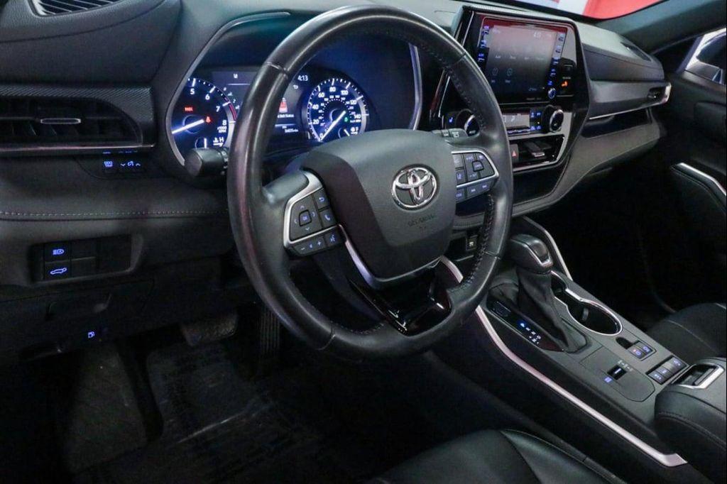 used 2021 Toyota Highlander car, priced at $33,490