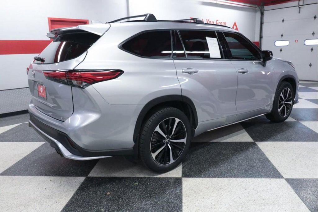 used 2021 Toyota Highlander car, priced at $33,490