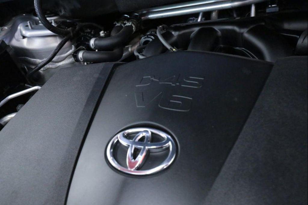 used 2021 Toyota Highlander car, priced at $33,490