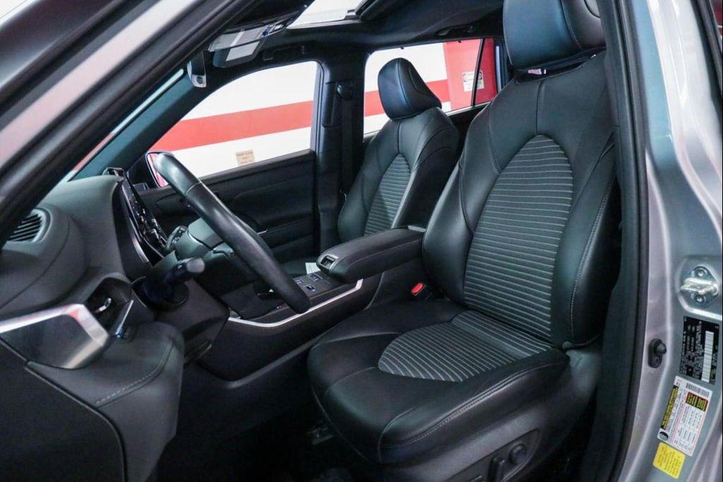 used 2021 Toyota Highlander car, priced at $33,490