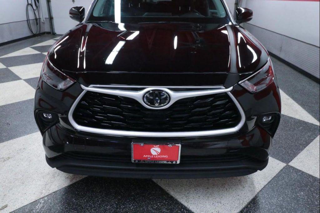 used 2022 Toyota Highlander car, priced at $33,590