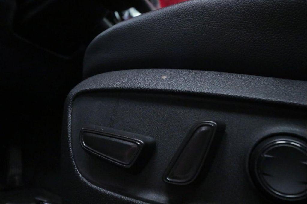 used 2022 Toyota Highlander car, priced at $33,590