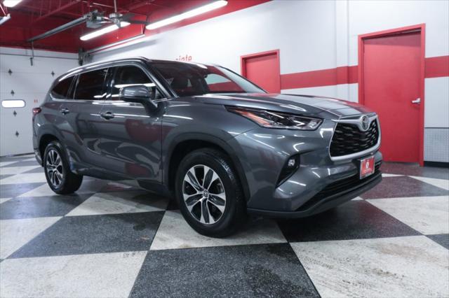 used 2021 Toyota Highlander car, priced at $26,990