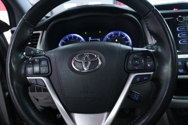 used 2019 Toyota Highlander car, priced at $22,890