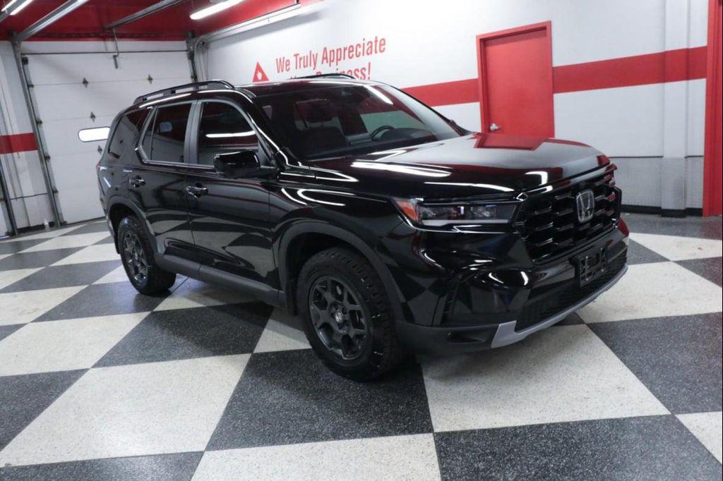 used 2024 Honda Pilot car, priced at $41,490
