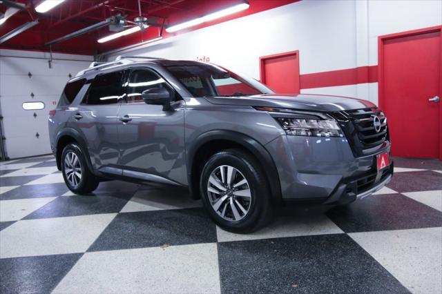 used 2024 Nissan Pathfinder car, priced at $39,990