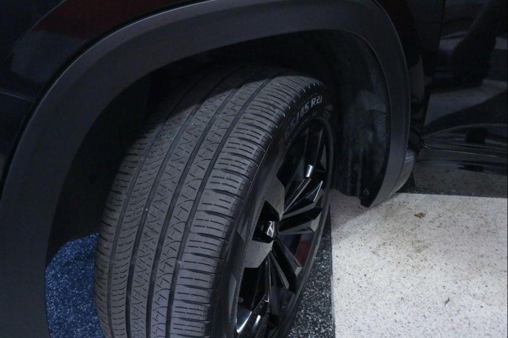 used 2023 Volkswagen Atlas car, priced at $35,990