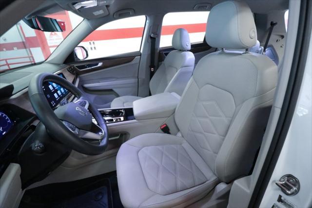 used 2024 Volkswagen Atlas car, priced at $37,990