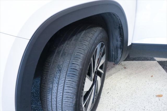 used 2024 Volkswagen Atlas car, priced at $37,990