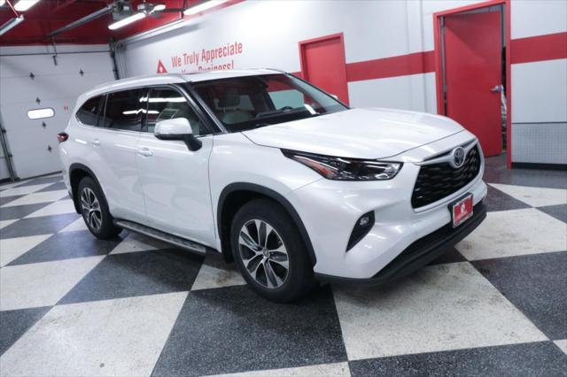 used 2022 Toyota Highlander car, priced at $32,990