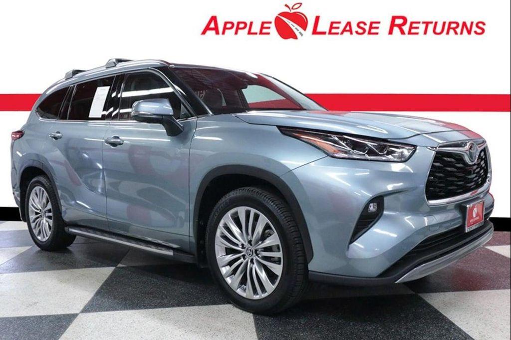 used 2023 Toyota Highlander car, priced at $37,890