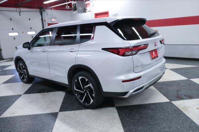 used 2024 Mitsubishi Outlander car, priced at $27,990