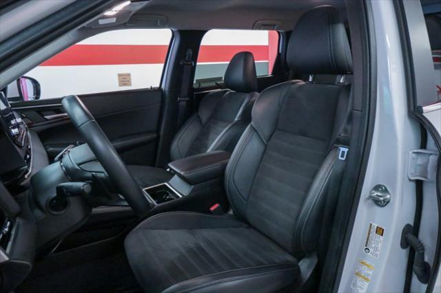 used 2024 Mitsubishi Outlander car, priced at $27,990