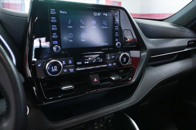 used 2021 Toyota Highlander car, priced at $34,990