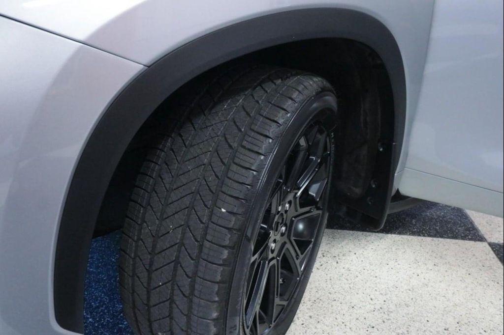 used 2022 Toyota Highlander car, priced at $29,790