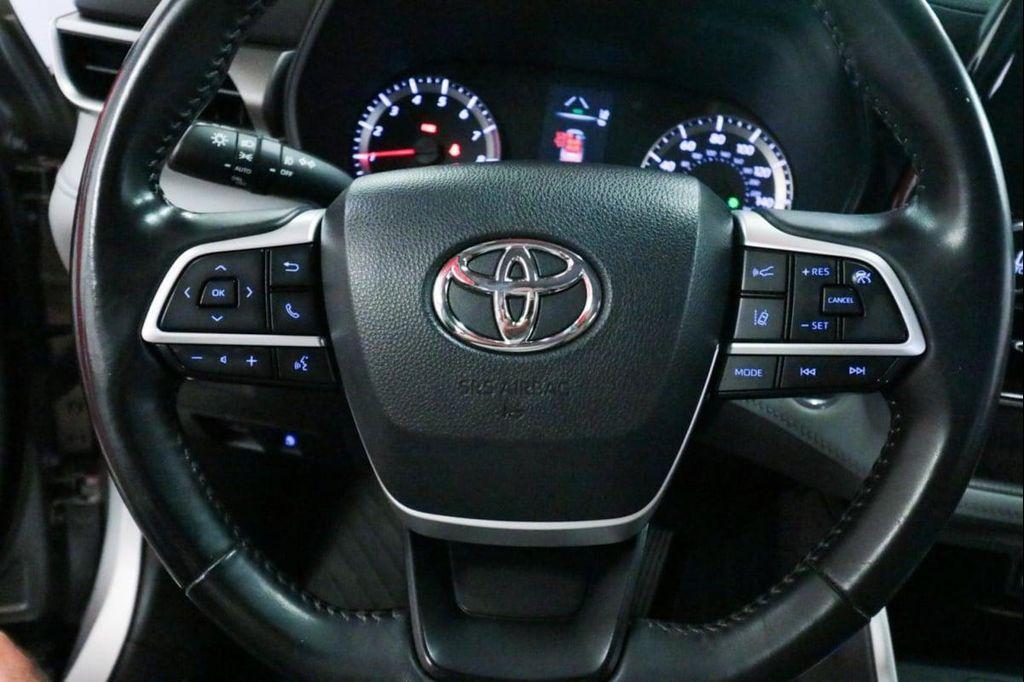 used 2022 Toyota Highlander car, priced at $29,790
