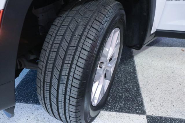 used 2022 Jeep Grand Cherokee car, priced at $33,990