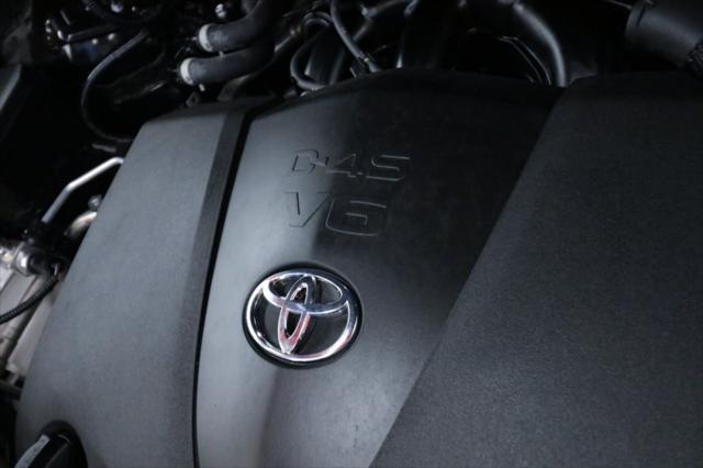 used 2022 Toyota Highlander car, priced at $38,990