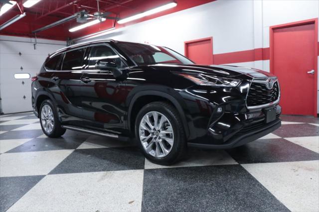 used 2022 Toyota Highlander car, priced at $38,990