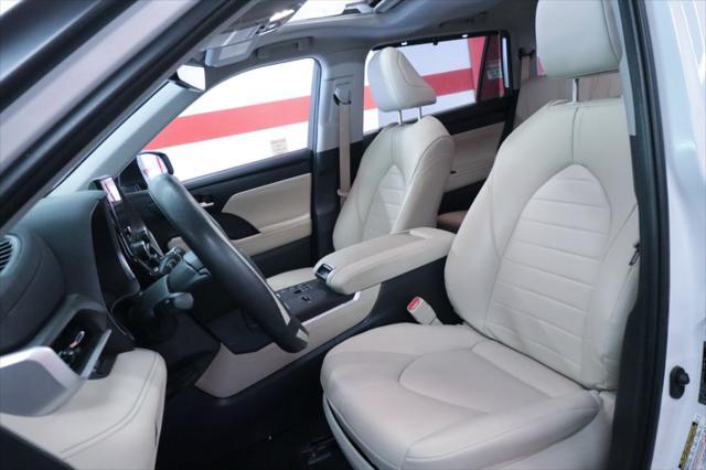 used 2023 Toyota Highlander car, priced at $38,990