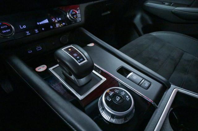 used 2024 Mitsubishi Outlander car, priced at $26,990