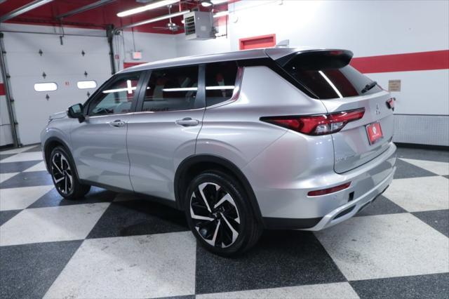 used 2024 Mitsubishi Outlander car, priced at $26,990