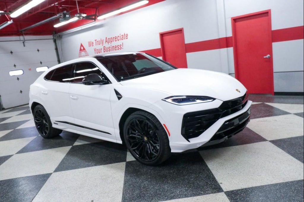 used 2025 Lamborghini Urus car, priced at $349,990