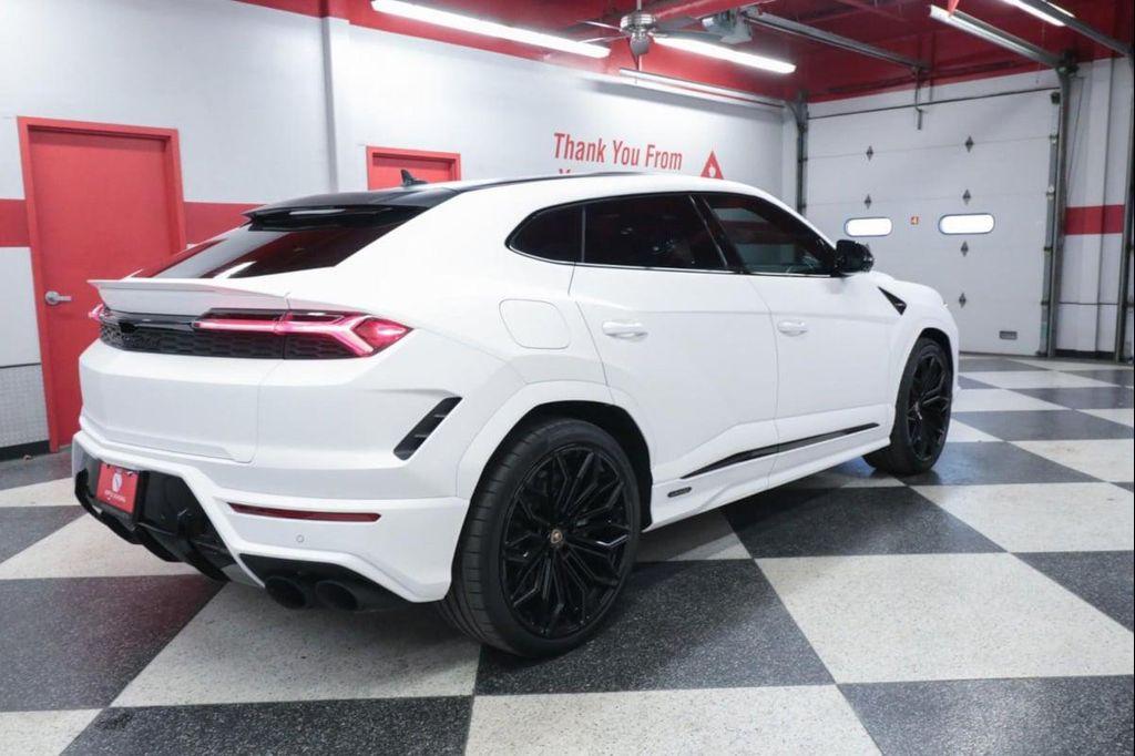 used 2025 Lamborghini Urus car, priced at $349,990