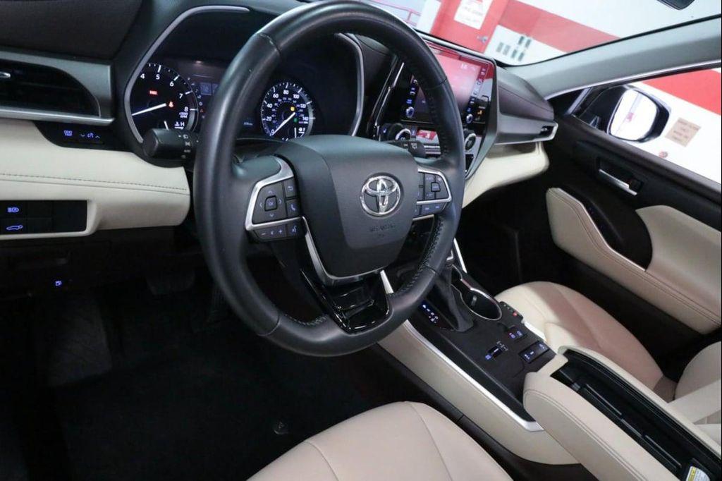used 2021 Toyota Highlander car, priced at $32,590