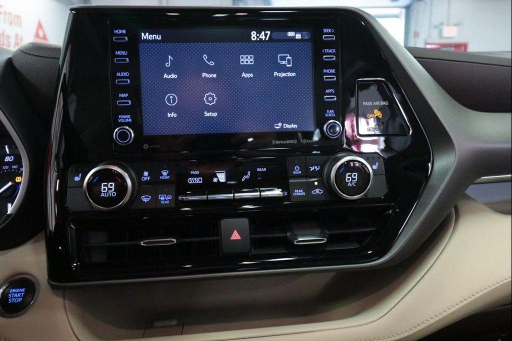 used 2021 Toyota Highlander car, priced at $32,590