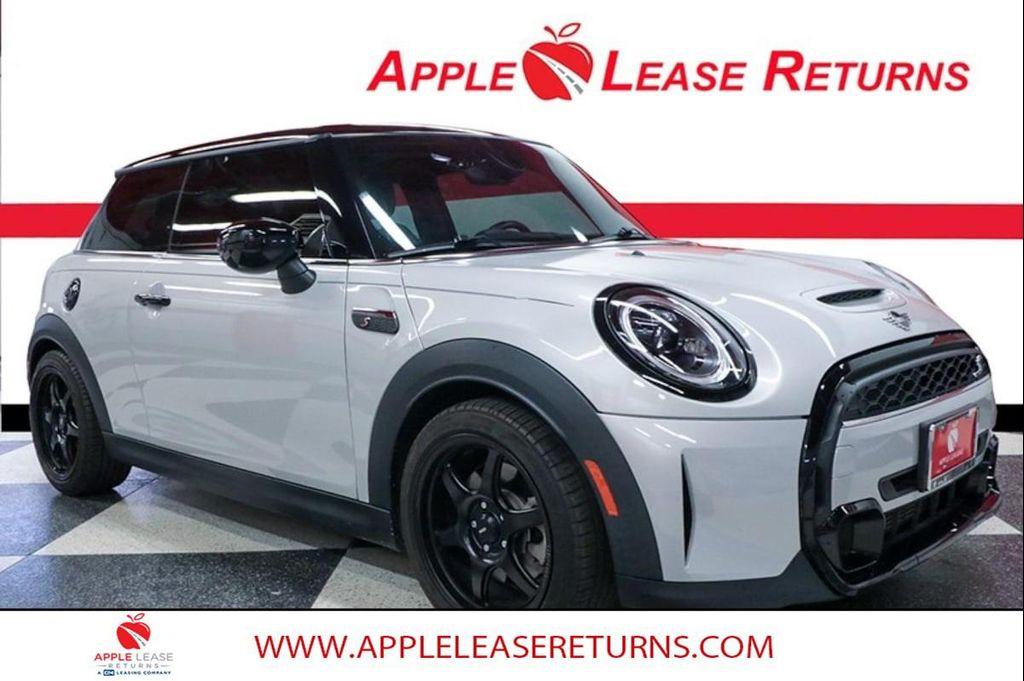 used 2022 MINI Hardtop car, priced at $25,490