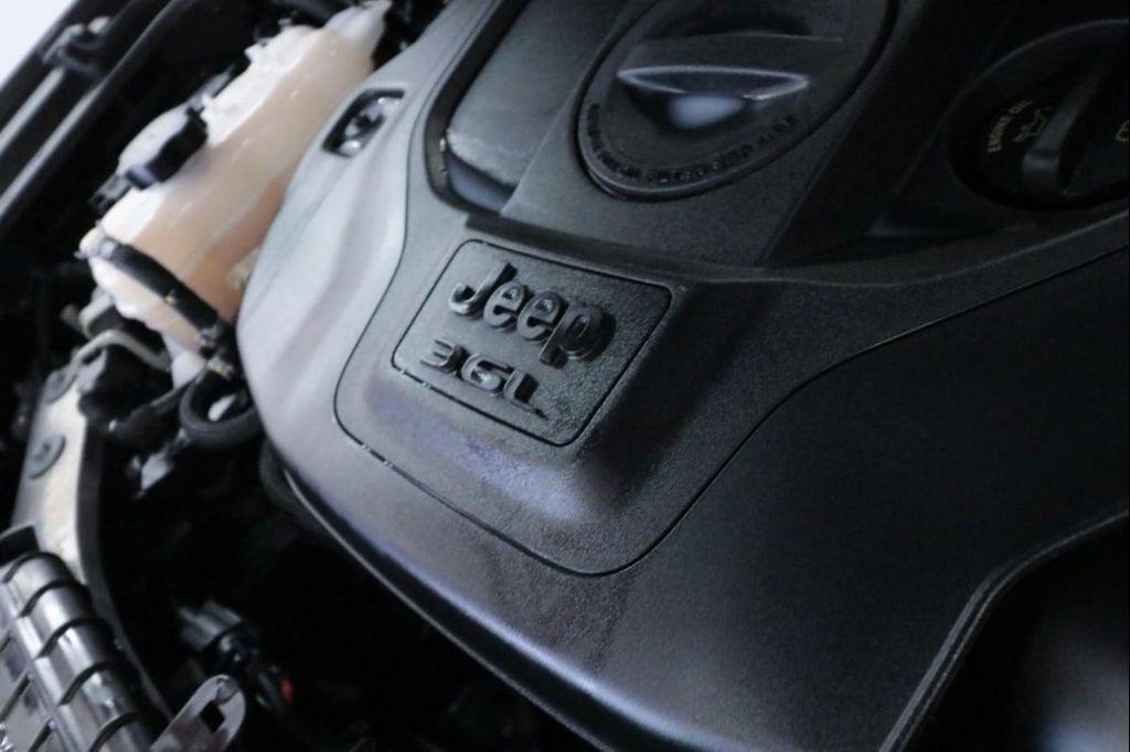 used 2021 Jeep Grand Cherokee L car, priced at $29,990