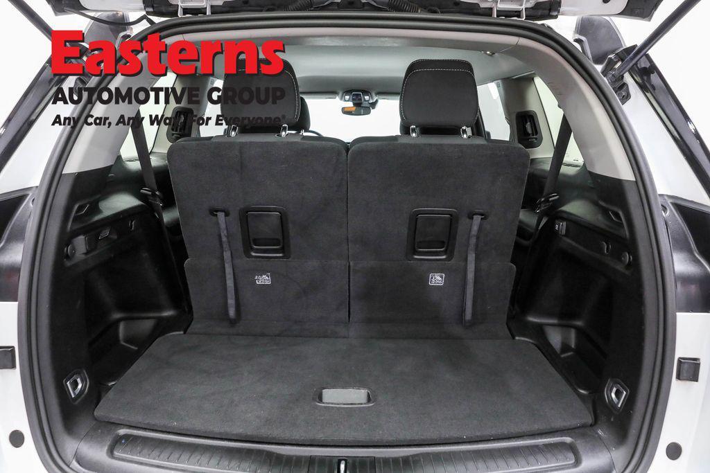 used 2023 Jeep Grand Cherokee L car, priced at $25,450