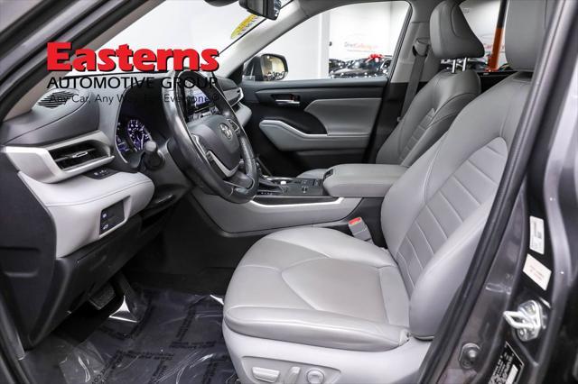 used 2022 Toyota Highlander car, priced at $33,490