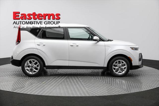 used 2022 Kia Soul car, priced at $16,490