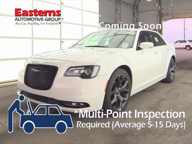 used 2023 Chrysler 300 car