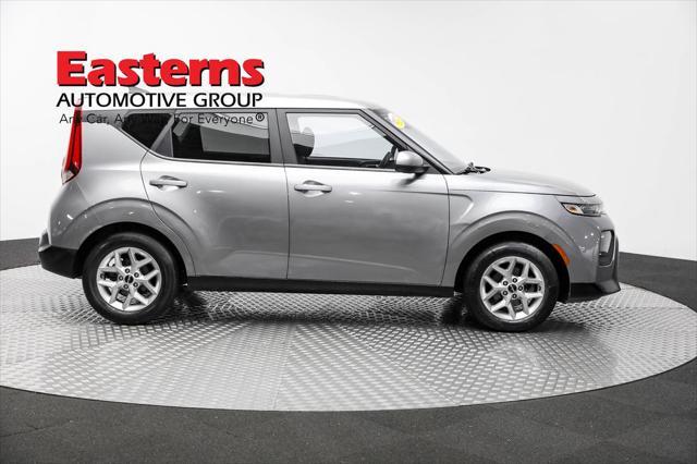 used 2022 Kia Soul car, priced at $16,950
