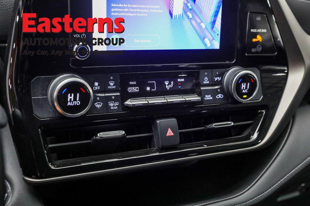 used 2023 Toyota Highlander car, priced at $30,950