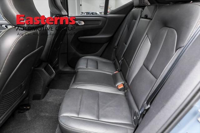 used 2021 Volvo XC40 car, priced at $21,490