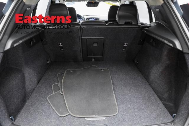 used 2021 Volvo XC40 car, priced at $21,490