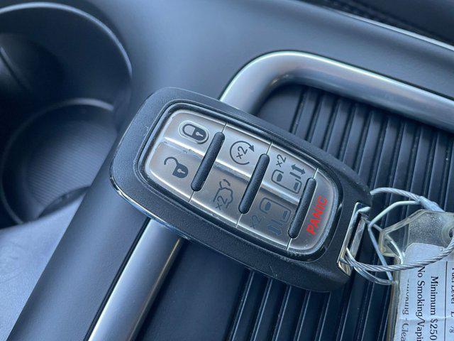 used 2024 Chrysler Pacifica car, priced at $30,384