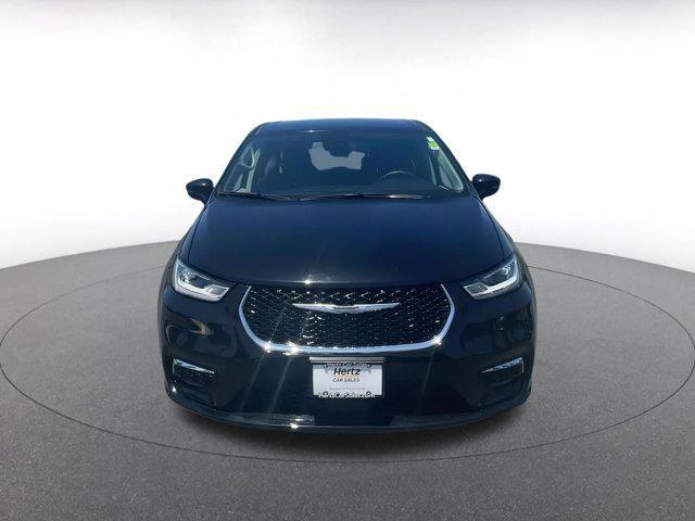used 2024 Chrysler Pacifica car, priced at $28,689